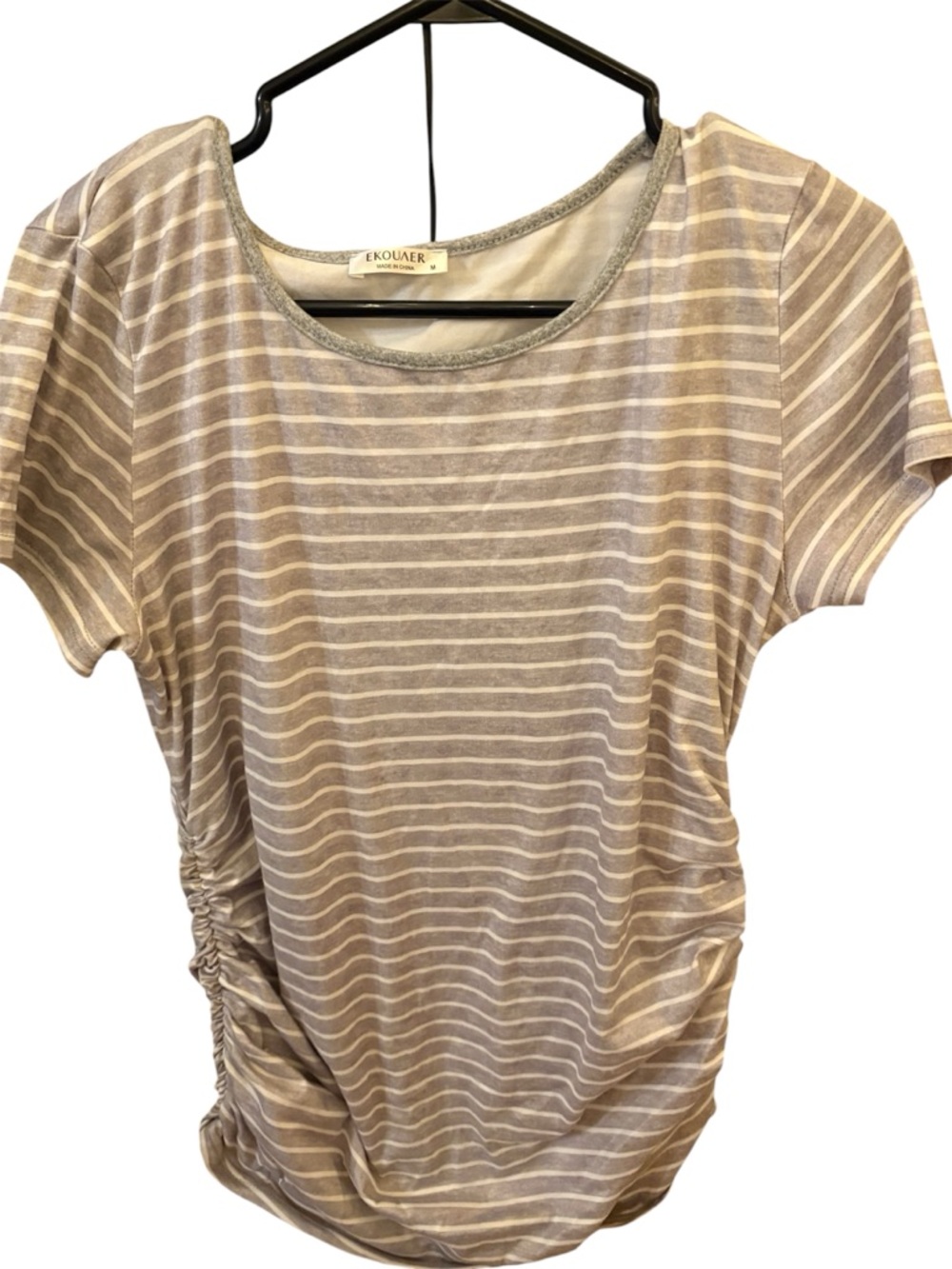 Ekoluer Pregnancy Gray & White Striped Short Sleeve Scoop Neck Tee
